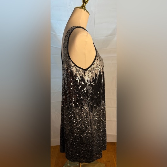 NWT Express Black and Silver Sequin Sheath Mini Dress - Picture 4 of 9